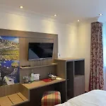 ランドハウス アルピナ 4*