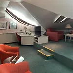 ホテル ランドハウス アルピナ