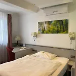 ランドハウス アルピナ 4*