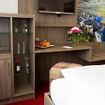 ホテル ランドハウス アルピナ