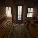 ランドハウス アルピナ ホテル 4*