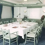 ランドハウス アルピナ 4* ベルリン