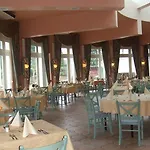 ランドハウス アルピナ ホテル 4*