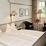 ランドハウス アルピナ ホテル